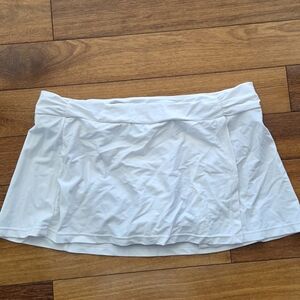 Cabana Life White Swim Skirt With Built In Briefs. Women's Size Large